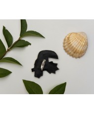 Broche artisanale toucan brodée à la main, bijou tropical chic et coloré