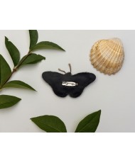 Broche papillon brodée à la main, bijou textile fait main inspiré de la nature