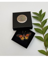 Broche papillon brodée à la main, bijou textile fait main inspiré de la nature