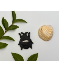 broche scarabée